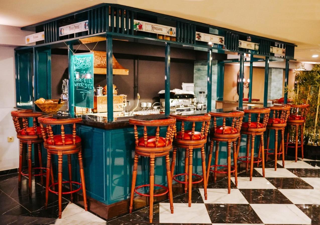 Reform Hotel 반 외부 사진