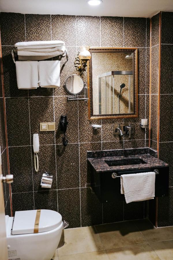 Reform Hotel 반 외부 사진