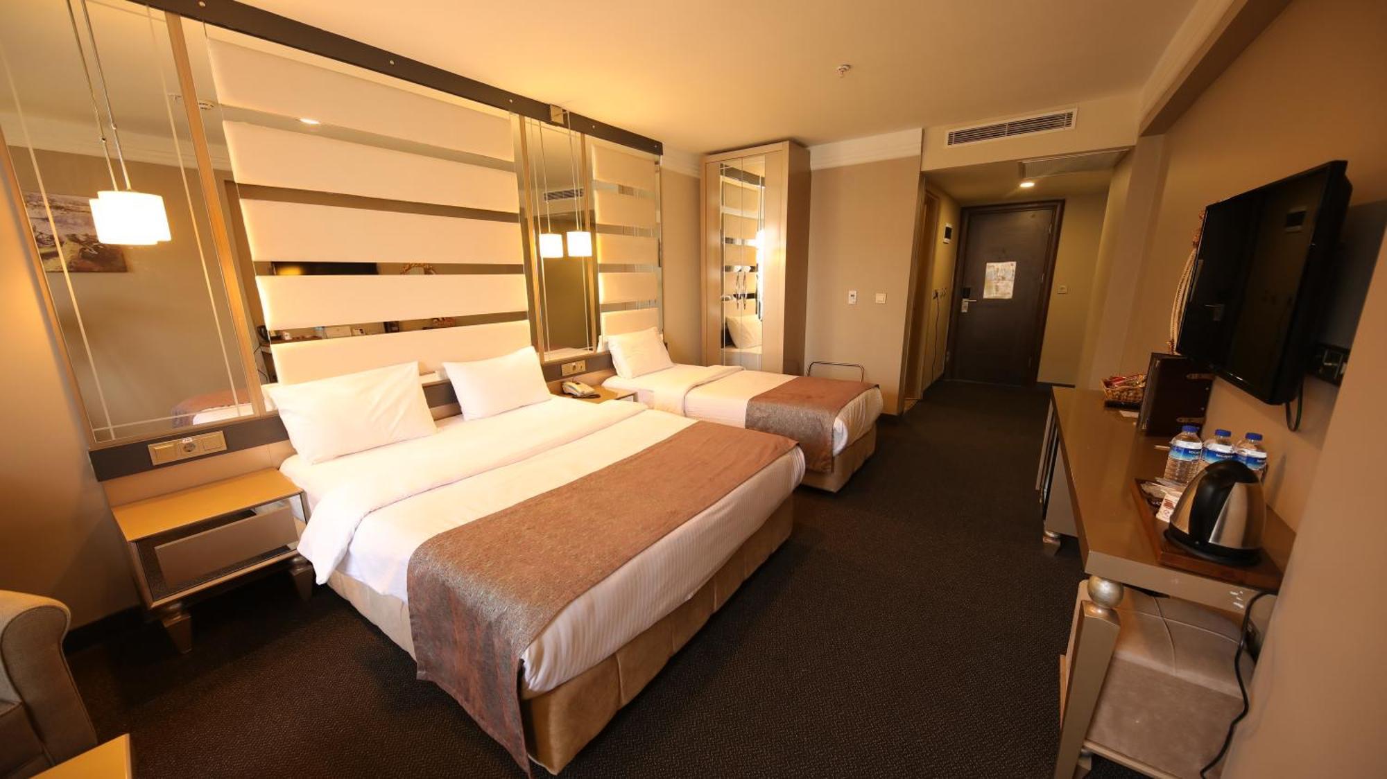 Reform Hotel 반 외부 사진