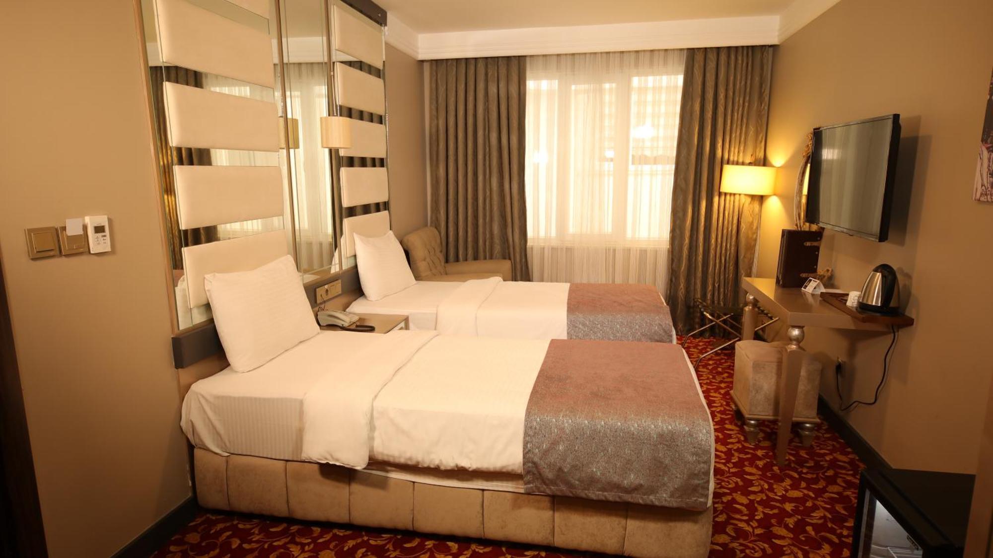 Reform Hotel 반 외부 사진